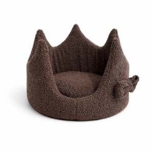 Legowisko Lumi Princess z tkaniny boucle w kolorze brązowym dla psa i kota przytulne z zabudowanymi ściankami