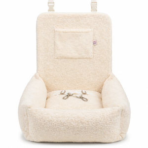 Fotelik samochodowy Lumi z tkaniny boucle w kolorze kaszmirowym dla psa z pasami bezpieczeństwa i zdejmowanym pokrowcem